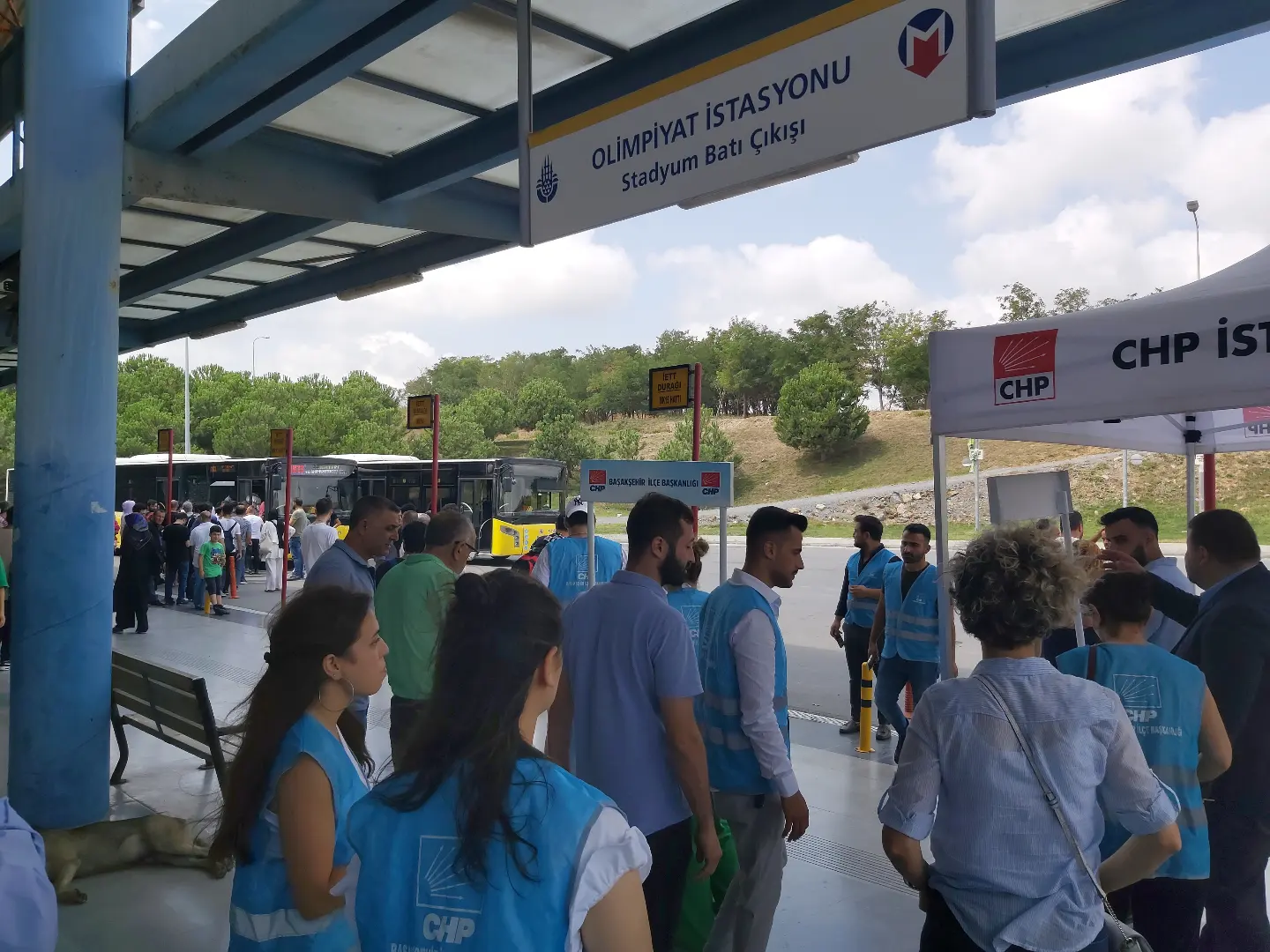 CHP Başakşehir’den aşure ikramı